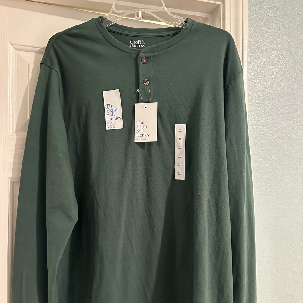 Men’s XL Green Long-sleeve Extra Soft Henley Shirt